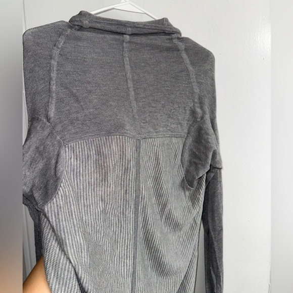Lululemon latest Iconic Sweater exclusive Wrap size 6 - Picture 12 of 12